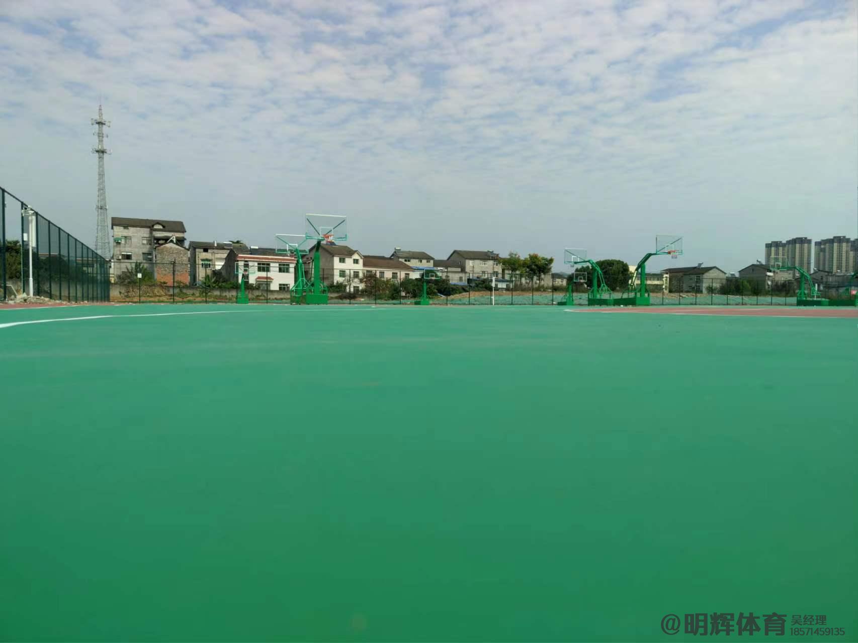 南阳硬地丙烯酸球场的优缺点